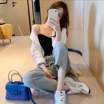 裙底春封面